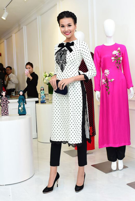 Chỉ cần áo dài, quần... không quan trọng! - Ảnh 5 Chi can ao dai, quan... khong quan trong! - Anh 5