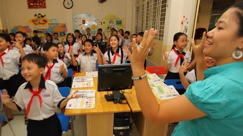 Đừng chỉ nhận là “trọng tài” mà không thấy mình cần phải làm “cầu thủ“