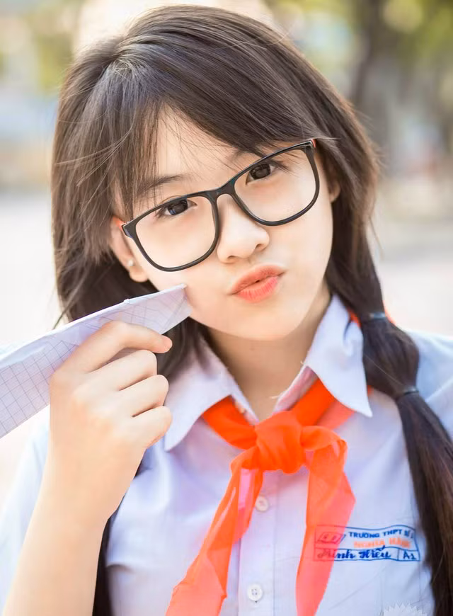 Nụ cười của nữ sinh Quảng Ngãi khiến bao trái tim xao xuyến ảnh 2