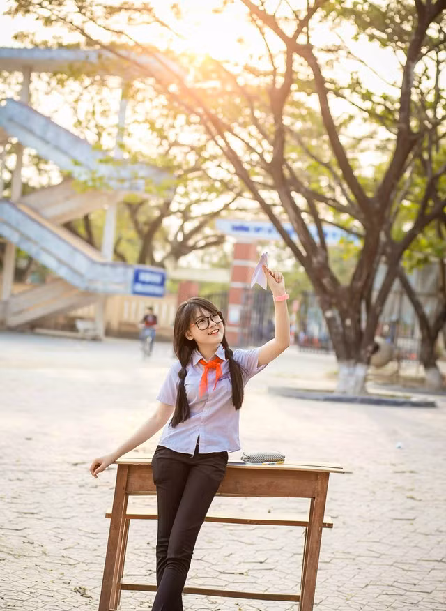 Nụ cười của nữ sinh Quảng Ngãi khiến bao trái tim xao xuyến ảnh 6