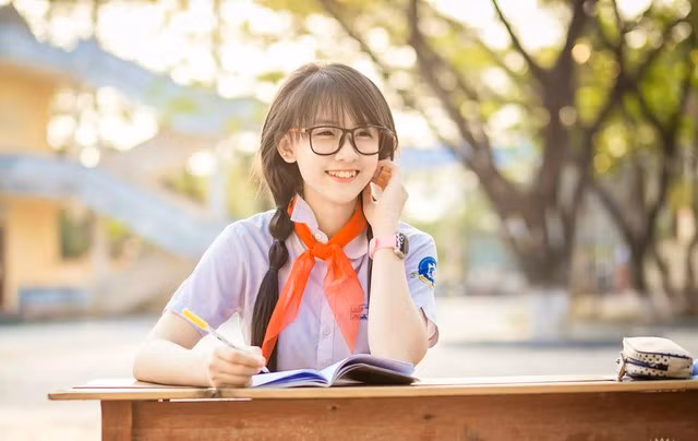 Nụ cười của nữ sinh Quảng Ngãi khiến bao trái tim xao xuyến ảnh 5