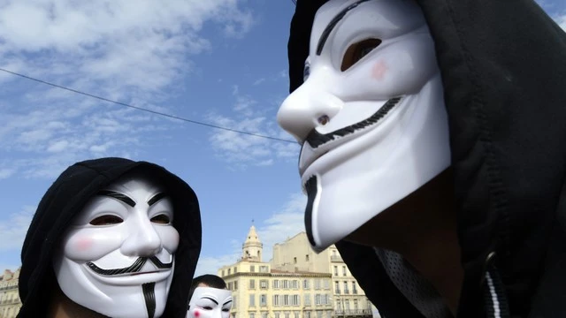 Hacker Anonymous tuyên chiến với IS