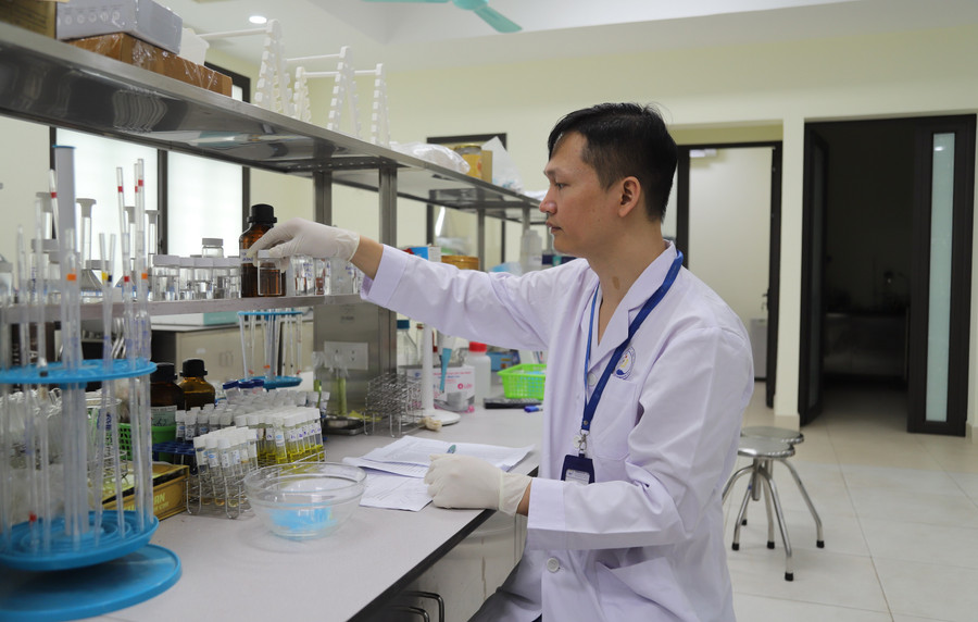 TS Nguyễn Quang Huy.