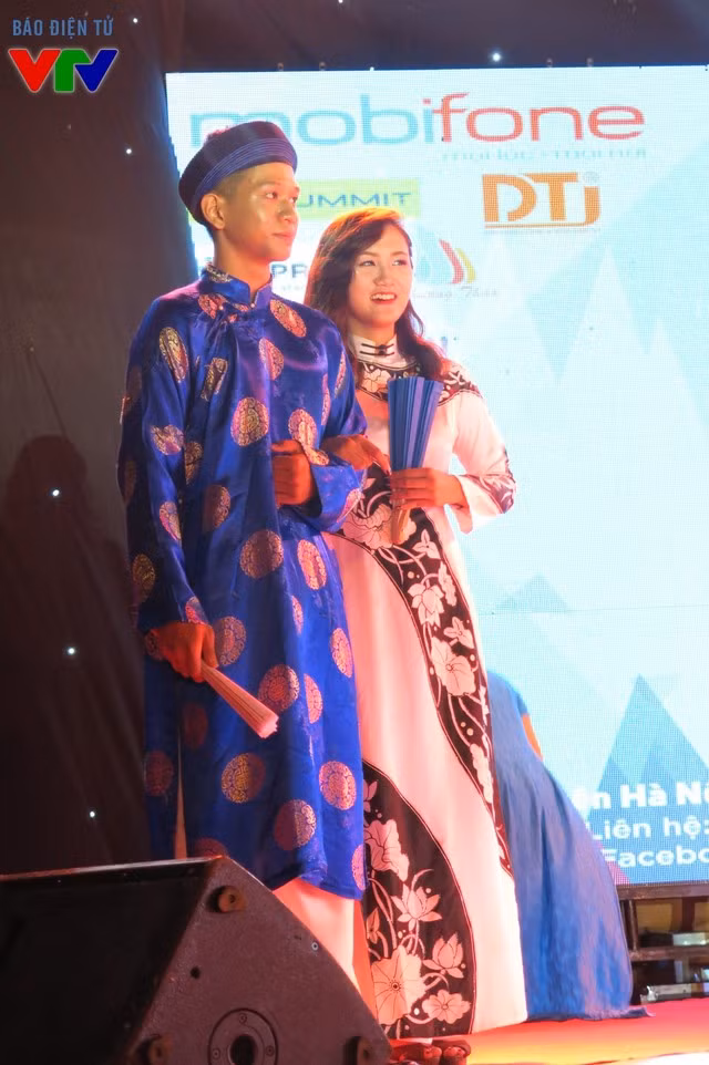 12 gương mặt xuất sắc tranh tài đại sứ trường Ams ảnh 5