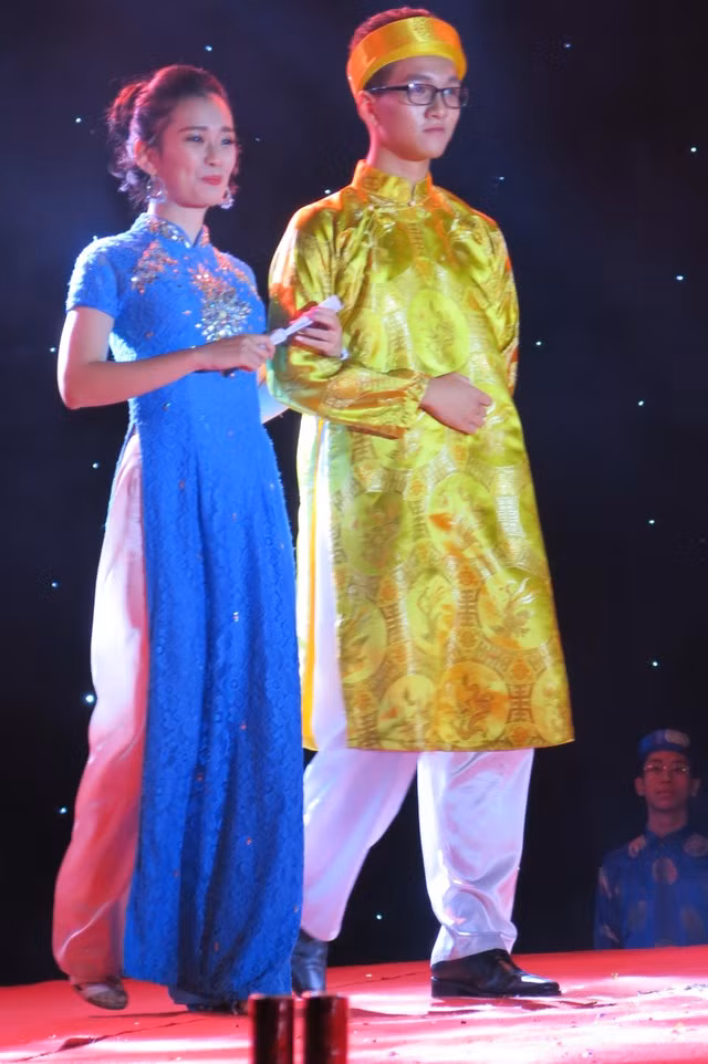 12 gương mặt xuất sắc tranh tài đại sứ trường Ams ảnh 3