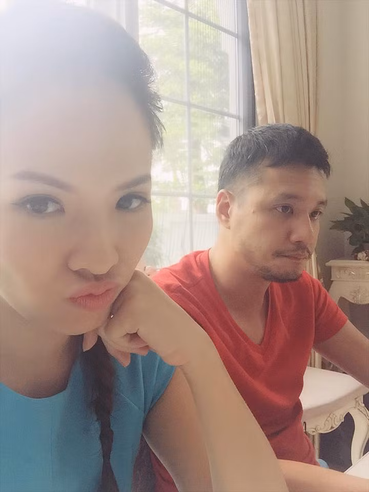 Vợ chồng Đan Lê 