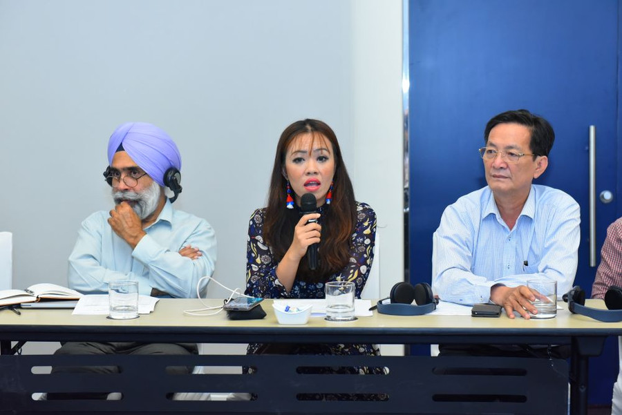 Chị Cao Thị Quỳnh Giao tham gia lớp tập huấn về logistics do Aus4skill tổ chức.