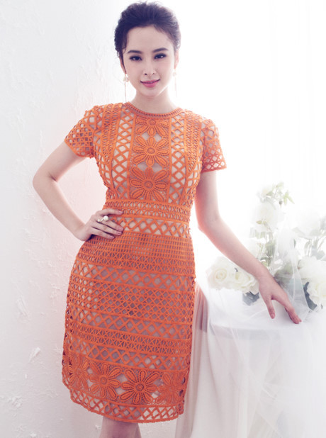Angela Phương Trinh diện váy xuyên thấu táo bạo - Ảnh 6 Angela Phuong Trinh dien vay xuyen thau tao bao - Anh 6