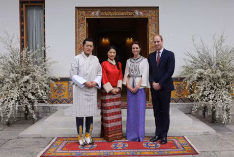Chuyen tinh co tich cua vi vua xu so hanh phuc nhat the gioi - Anh 7
