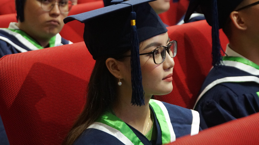 Sinh viên Khoa Y, Đại học Quốc gia TPHCM trong lễ tốt nghiệp năm 2023. Ảnh: Mạnh Tùng Sinh viên Khoa Y, Đại học Quốc gia TPHCM trong lễ tốt nghiệp năm 2023. Ảnh: Mạnh Tùng