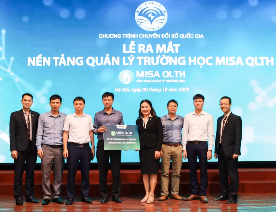 Ra mắt Nền tảng Quản lý trường học MISA QLTH” do Công ty Cổ phần MISA phát triển.