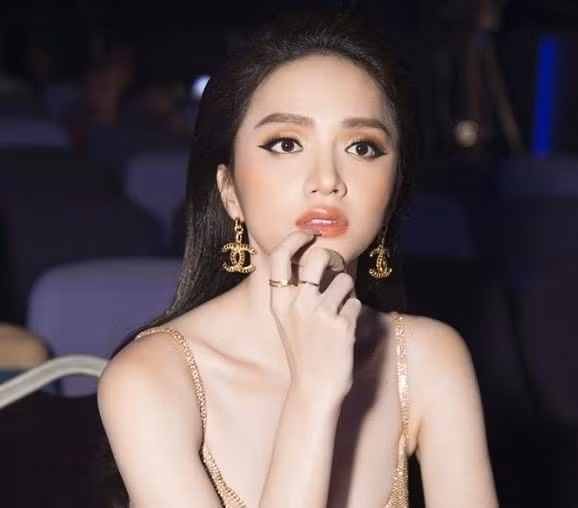 Hoa hậu Hương Giang nói gì trước kết quả của đại diện Việt Nam tại Hoa hậu Chuyển giới Quốc tế 2020?