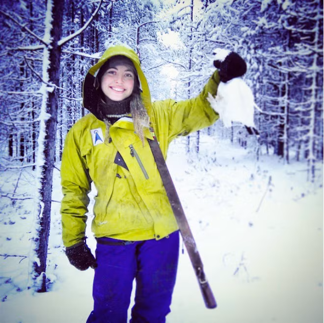 Cặp đôi bỏ việc, trải nghiệm sống một năm giữa rừng núi