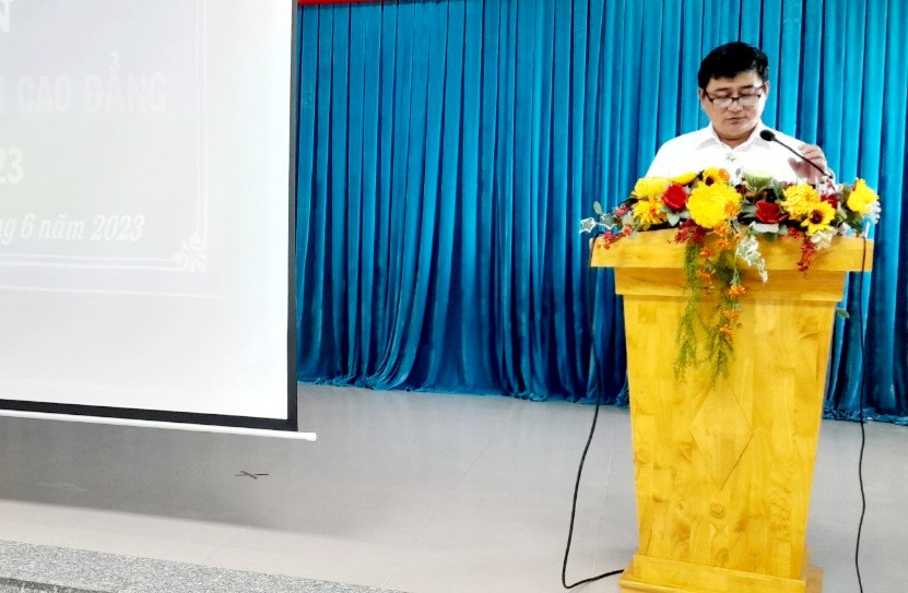 Phó GĐ Sở GD&ĐT An Giang Nguyễn Quốc Khanh phát biểu tại hội nghị. Phó GĐ Sở GD&ĐT An Giang Nguyễn Quốc Khanh phát biểu tại hội nghị.