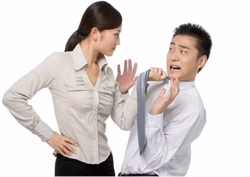 Níu kéo tình yêu với bạn gái cá tính hung dữ