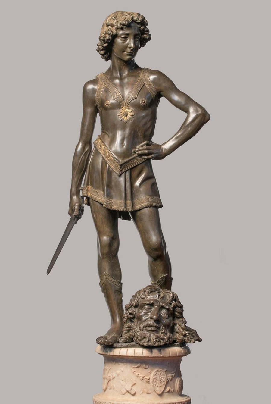 Tượng David với cái đầu Goliath của Verrocchio. Tượng David với cái đầu Goliath của Verrocchio.