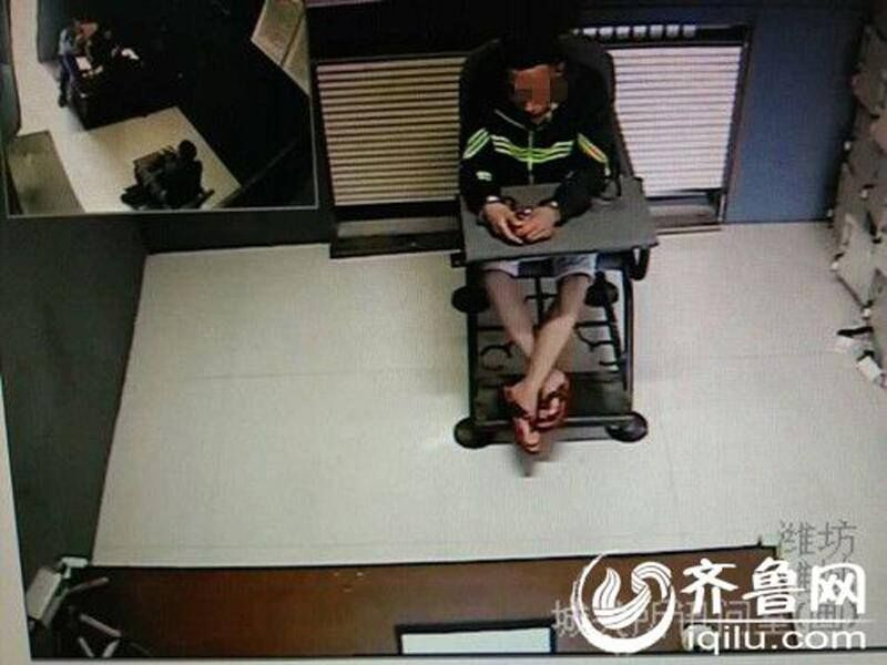 Trung Quốc phá băng nhóm làm tiền giả từ xì dầu ảnh 2