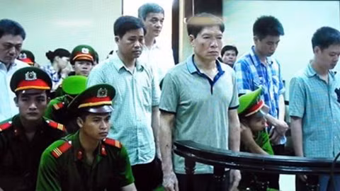 Bị cáo Dương Tự Trọng tại phiên tòa ngày 23/5/2014