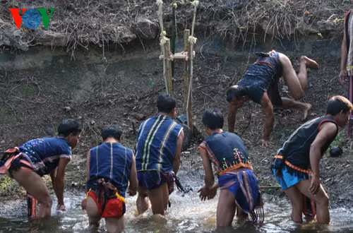 Đặc sắc lễ cầu mưa của dân tộc Gia Rai ảnh 8