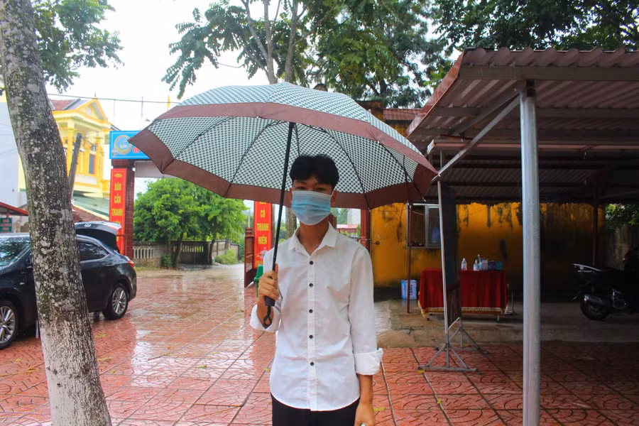 Thí sinh tự tin bước vào môn thi cuối cùng Ngoại ngữ.