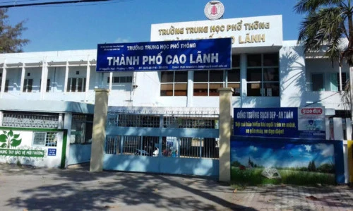 Trường THPT TP Cao Lãnh nơi xảy ra vụ việc.