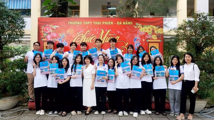 Đội tuyển môn Địa lý, Trường THPT Thái Phiên tham dự Kỳ thi chọn học sinh giỏi lớp 12 cấp thành phố, năm học 2023 - 2024.