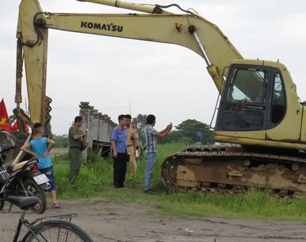 Báo cáo Chính phủ vụ “máy xúc cán qua người dân”