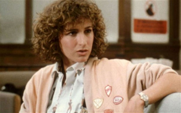 Jennifer Grey, trong phim Ngày nghỉ của Ferris Bueller, trước khi sửa mũi