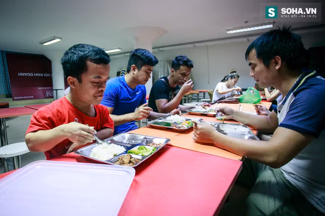 Cuộc sống thật sự của diễn viên chỉ cao 1m16 - Ảnh 26.