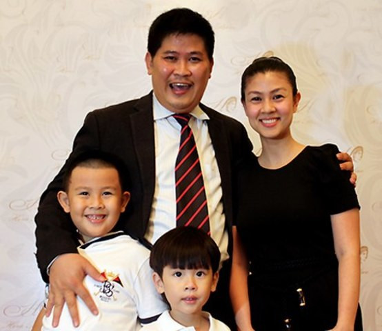 Kim Thư: Từ bà hoàng đến bán xôi trả nợ cho chồng - Ảnh 3. Kim Thư: Từ bà hoàng đến bán xôi trả nợ cho chồng - Ảnh 3.