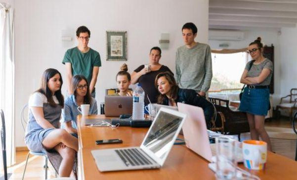 Giáo dục đại học Nga ngày càng gặp nhiều khó khăn. Giáo dục đại học Nga ngày càng gặp nhiều khó khăn.