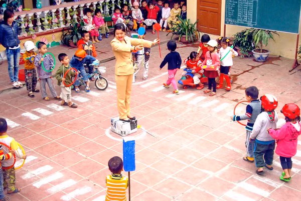 Giáo dục an toàn giao thông trong trường học năm 2015