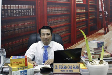 Bé 4 tuổi bị bạo hành dã man: Có thể khởi tố mẹ đẻ và cha dượng Bé 4 tuổi bị bạo hành dã man: Có thể khởi tố mẹ đẻ và cha dượng - Ảnh 2