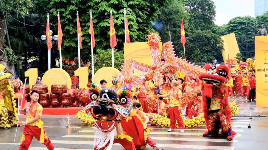 Đây là một hoạt động văn hóa nghệ thuật có ý nghĩa xã hội sâu sắc, thiết thực kỷ niệm 1010 năm Thăng Long – Hà Nội, chào mừng Đại hội Đảng bộ Thành phố Hà Nội lần thứ XVII cùng các sự kiện chính trị trọng đại của Thủ đô và đất nước.