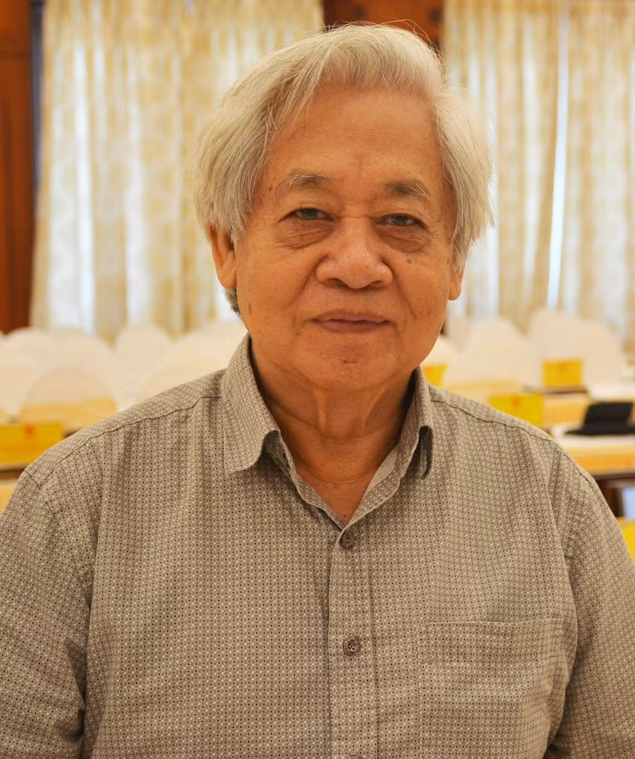 GS.TSKH Phạm Tất Dong.