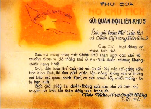 Thư khen của Chủ tịch Hồ Chí Minh gửi Liên khu 5 sau chiến thắng ĐăkPơ. Ảnh: TL