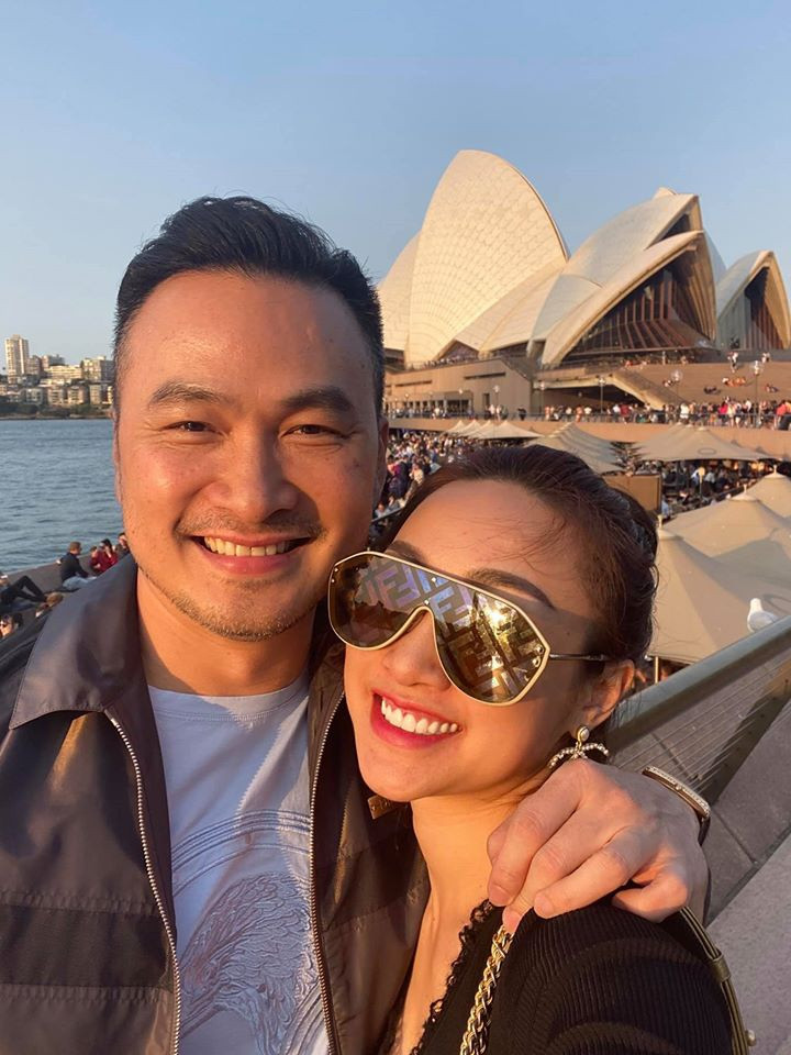 Chi Bảo đã ly hôn 2 lần, bạn gái trẻ nói gì? ảnh 4 'Anh Chi Bao da ly hon 2 lan, gia dinh van ung ho toi yeu' hinh anh 5 81216714_10212466999150466_3361805635703275520_o.jpg