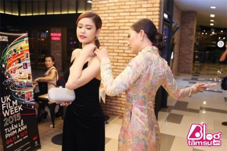 Khoe vòng 1 căng đầy, Trương Quỳnh Anh không ít lần gặp Khoe vong 1 cang day, Truong Quynh Anh khong it lan gap