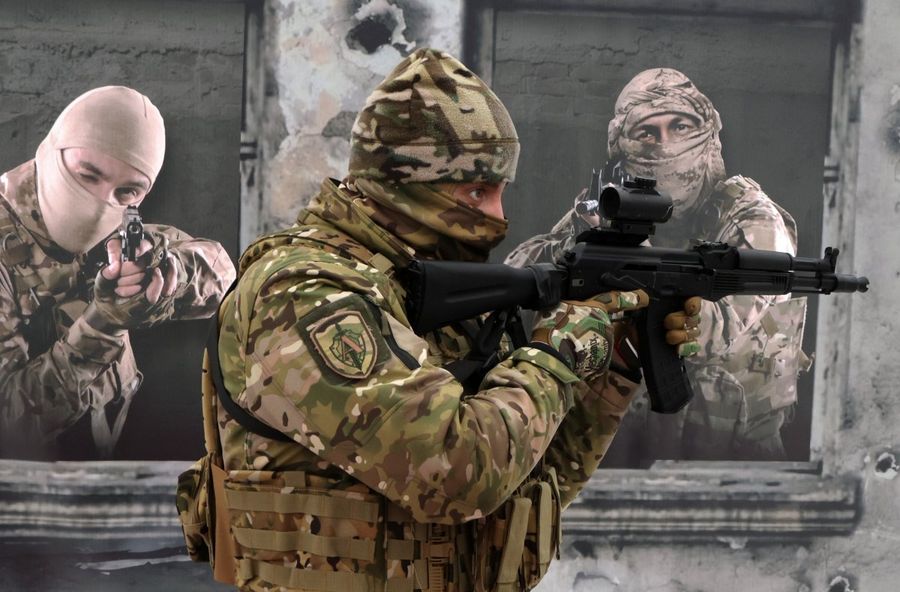 Nga tố NATO đưa khủng bố đến Ukraine.