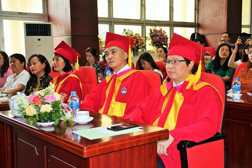 Ban Giám đốc Học viện QLGD tham dự buổi lễ