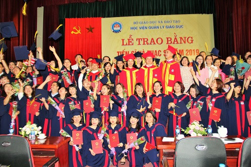 Niềm vui ngày tốt nghiệp