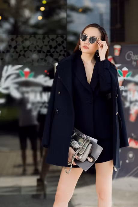 A hau Kim Duyen dien phong phanh giua dong gia lanh - Anh 12