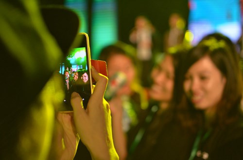 Phương Vy diện váy nóng bỏng 