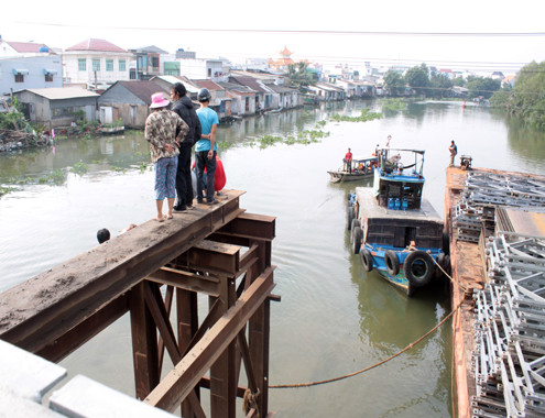 Hiện trường vụ tai nạn. Ảnh: Tân An. 20-9-Anh-1-tai-nan-1462-1442748879.jpg