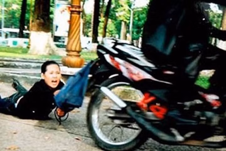 Chuyện lạ khó tin: Kẻ cướp đến Công an xin nhận lại xe tang vật