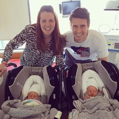 Ba me 2 lan sinh doi cuc hiem 