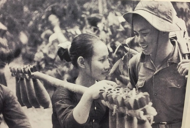 Ảnh tư liệu trưng bày tại triển lãm “Kiêu hãnh Trường Sơn” (Bảo tàng Phụ nữ Việt Nam). Ảnh tư liệu trưng bày tại triển lãm “Kiêu hãnh Trường Sơn” (Bảo tàng Phụ nữ Việt Nam).