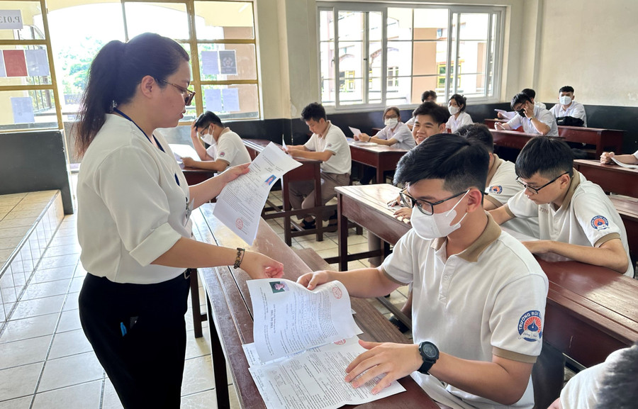 Học sinh Đồng Nai tham gia Kỳ thi tuyển sinh vào lớp 10, năm học 2023 - 2024.