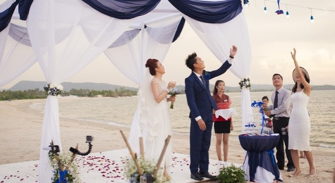 Đám cưới như mơ của cựu quản lý HH Jennifer Phạm và nữ tiếp viên