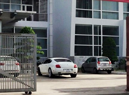 Công an Đà Nẵng đang tạm giữ chiếc "siêu xe" trị giá khoảng 6 tỷ đồng. Tạm giữ xe sang 6 tỷ vì nghi nhập lậu